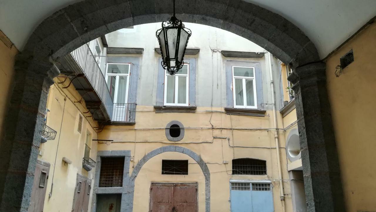 napoli centro spaccanapoli Esterno foto