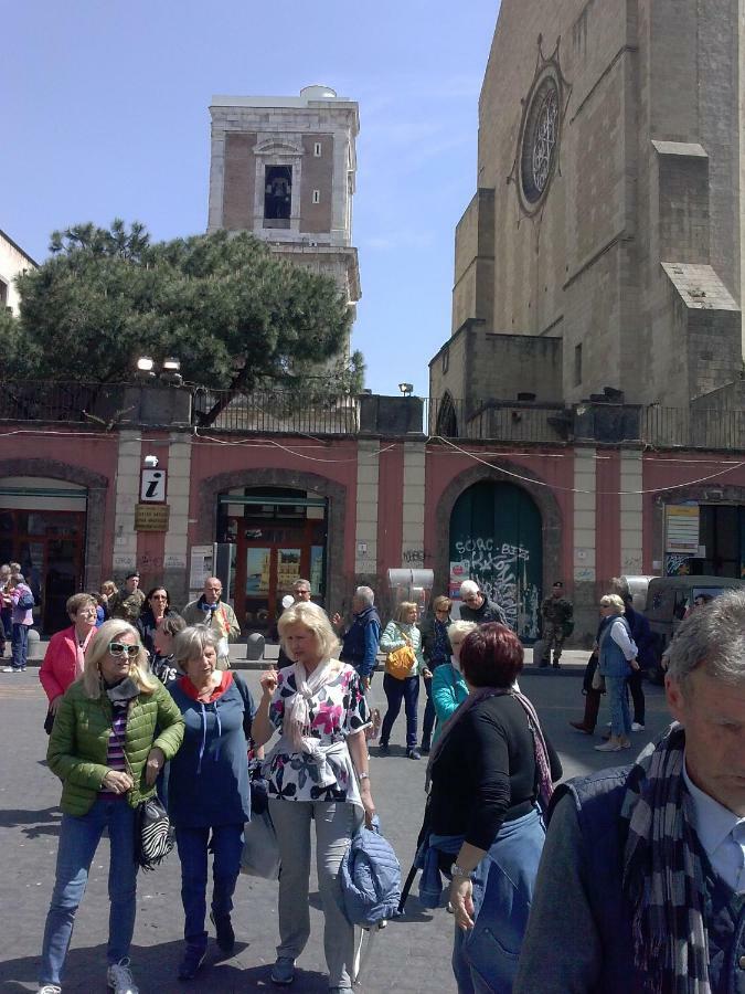 napoli centro spaccanapoli Esterno foto